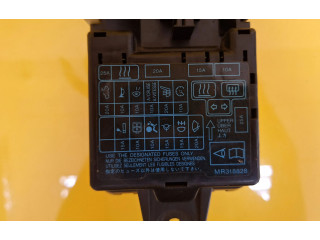 Блок предохранителей MB953355, MR318828   Mitsubishi Space Star    