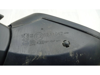 Zpětné zrcátko pravé Peugeot 208 2013  0211047, 0311047  