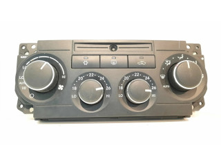 Блок управления климат-контролем P55037981AA   Jeep Grand Cherokee (WK)