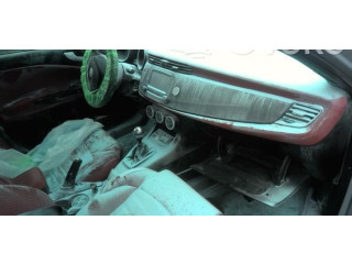 Вентилятор печки    77365569   Alfa Romeo Giulietta