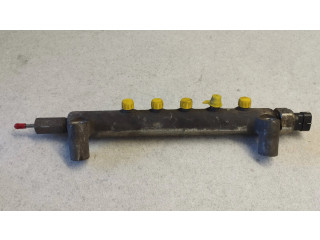 Vstřikovací lišta 8945871010   Toyota Hilux (AN10, AN20, AN30)  pro naftový motor 2.5  