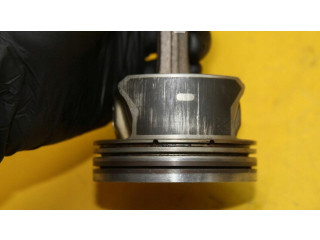 Píst B6304T   Volvo S60     