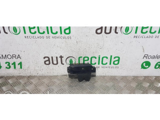 замок багажника 9646091580    Citroen C5 2001-2004 года