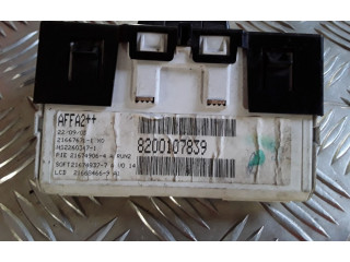Дисплей    8200107839, 216676711   Renault Megane II