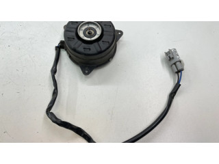 Вентилятор радиатора     1636337010, 1680008960    Toyota Prius (XW30) 1.8