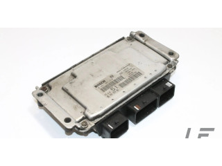 Блок управления двигателя 0261207318   Citroen Saxo