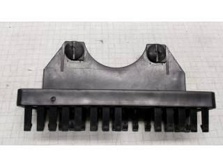 Блок предохранителей 701937617   Volkswagen Transporter - Caravelle T4    