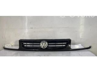 Передняя решётка Volkswagen Polo III 6N 6N2 6NF 1995-2001 года 6N0853653B01C      