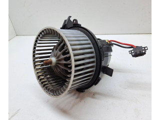 Вентилятор печки    8K0820521B   Audi Q5 SQ5