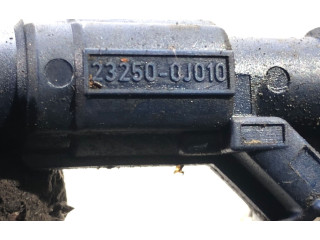 Vstřikovací lišta 23250-0J010   Toyota Yaris     