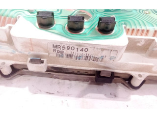 Přístrojová deska  Mitsubishi Montero 2003 MR590140  