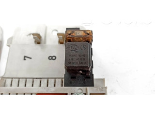   Pojistková skříňka 1635450105, 1635453328   Mercedes-Benz ML W163 2000