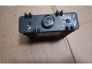 Řídící jednotka 028906021J, 0281001258   Audi A6 S6 C4 4A 1994