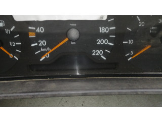 Přístrojová deska  Mercedes-Benz E W210 1999 2105401248  