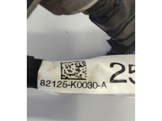Vstřikovací lišta 8945833041, 82125K0030A   Toyota Yaris XP210     