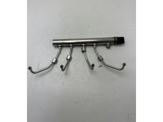 Vstřikovací lišta 7585411   BMW 2 F22 F23  pro benzínový motor 2.0 N20B20 