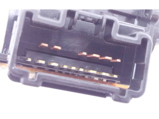 Ручка стеклоочистителей E3-B2-18-3   Toyota Land Cruiser (J100)