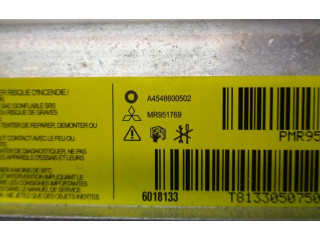 Подушка безопасности пассажира MR951769   Mitsubishi Colt