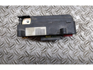   Pojistková skříňka    BMW 7 E65 E66 2002