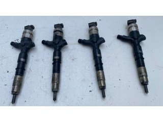 Комплект форсунок 2367030100    Toyota Hilux (AN10, AN20, AN30) для дизельного двигателя  2.5