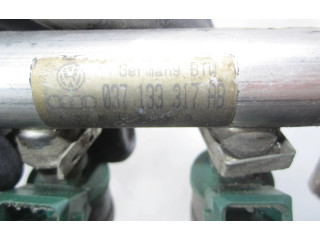 Vstřikovací lišta 037133317AB, 037906031AA   Volkswagen Sharan     