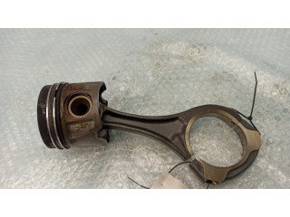 Píst 8370B   Mercedes-Benz R W251  pro naftový motor 3.0  