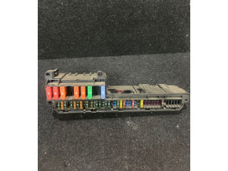 Блок предохранителей 6957330   BMW 5 E60 E61    