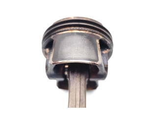 Píst B38B15A   BMW 2 F45    B38B15A 