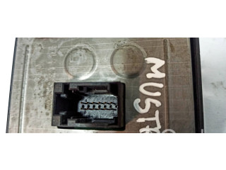 Дисплей    FR3T18B955GE, 252964109   Ford Mustang VI