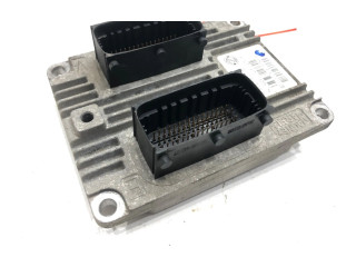 Блок управления двигателем Блок управления 51843147   Fiat Grande Punto