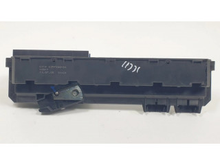 Блок предохранителей 6114695733001   BMW 6 E63 E64    