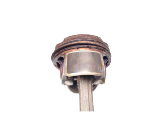 Píst B38A15A   Mini Cooper Countryman F60    B38A15A;B38A15F 