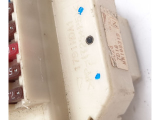 Блок предохранителей MN108319, 1791H0A1   Mitsubishi Colt    