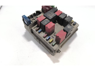 Блок предохранителей 51724394   Fiat Stilo 2002