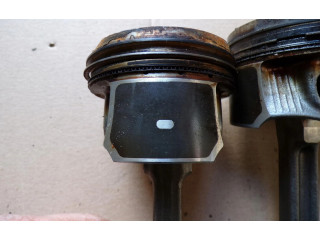 Píst 120106154R   Nissan Juke II F16     