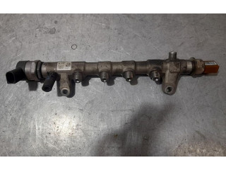 Топливная рампа 03L089M   Volkswagen Tiguan  