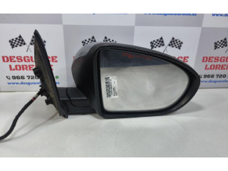 Zpětné zrcátko  Nissan Qashqai+2 2007  026202  