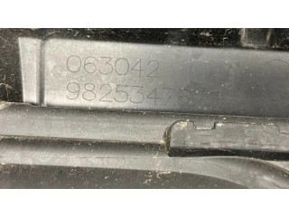 Передняя решётка Citroen C5 Aircross 2017- года 9825347677, 063042      