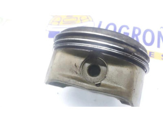 Píst 11257843748   BMW 5 E39   4.9  