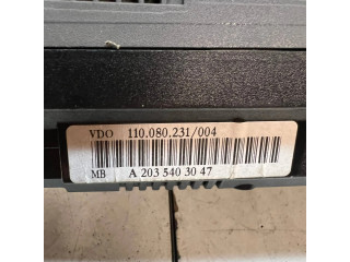 Přístrojová deska  Mercedes-Benz C W203 2004 A2035403047, 110080231  