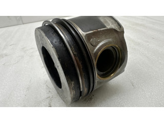 Píst    BMW 3 G20 G21  pro naftový motor 2.0  