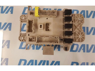   Pojistková skříňka 81980-50030, 90987-02020   Toyota RAV 4 (XA20) 2003