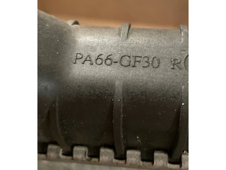 Радиатор охлаждающей жидкости PA66GF30   Volvo  V70  2005 - 2008 года