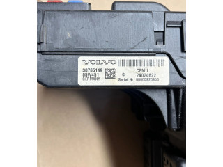   Pojistková skříňka 30765149, 28024622   Volvo XC70 2007