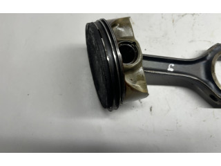 Píst A1570300517, A2780300320   Mercedes-Benz CLS C218 X218    M 157.981 