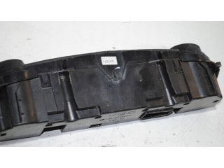 Блок управления климат-контролем 2118300385   Mercedes-Benz E W211