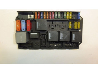   Pojistková skříňka YQE500370, 518879002   Land Rover Range Rover L322 2006