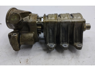 Масляный насос   2186436, 2186430  Maserati Quattroporte 