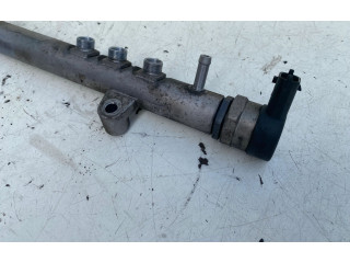 Vstřikovací lišta 30777759, 0445215025   Volvo V60    D5204T2 