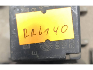 Блок предохранителей 51724394   Fiat Stilo 2002